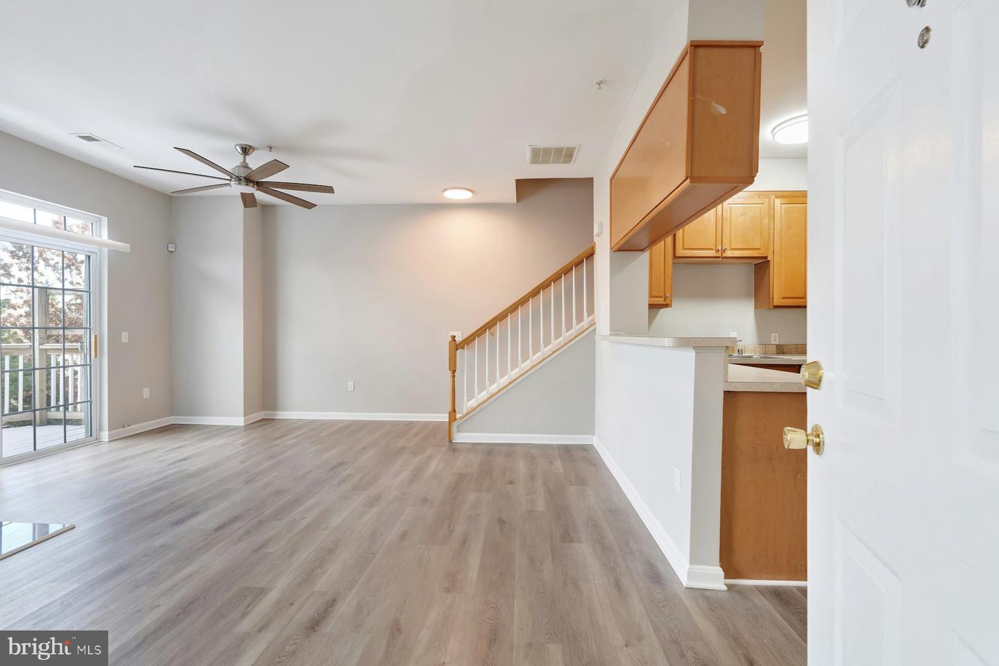 1838 CEDAR COVE WAY #201, WOODBRIDGE, Virginia 22191, 3 Bedrooms Bedrooms, ,2 BathroomsBathrooms,Residential,For sale,1838 CEDAR COVE WAY #201,VAPW2109246 MLS # VAPW2109246