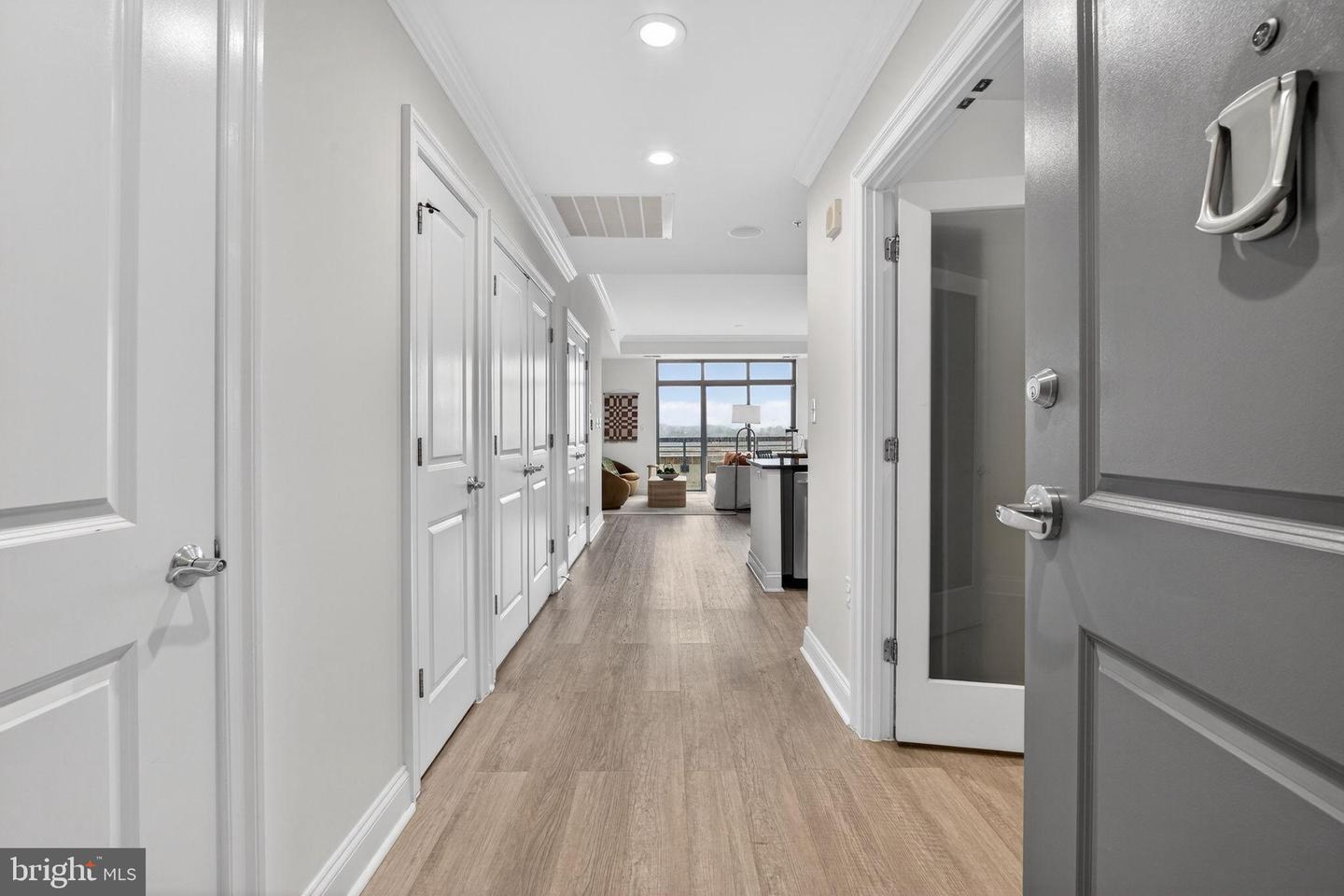 3625 10TH ST N #907, ARLINGTON, Virginia 22201, 2 Bedrooms Bedrooms, 8 Rooms Rooms,2 BathroomsBathrooms,Residential,For sale,3625 10TH ST N #907,VAAR2068232 MLS # VAAR2068232 3625 10TH ST N #907, ARLINGTON, Virginia 22201, 2 Bedrooms Bedrooms, 8 Rooms Rooms,2 BathroomsBathrooms,Residential,For sale,3625 10TH ST N #907,VAAR2068232 MLS # VAAR2068232