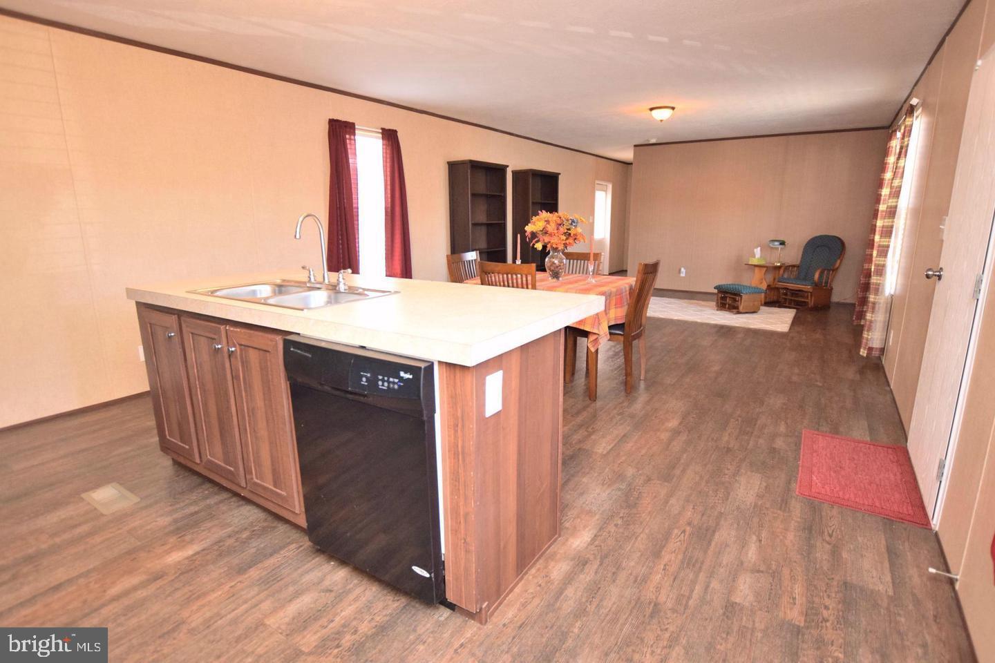 7800 TAYLOE #119, MANASSAS, Virginia 20112, 3 Bedrooms Bedrooms, ,2 BathroomsBathrooms,Residential,For sale,7800 TAYLOE #119,VAPW2111640 MLS # VAPW2111640