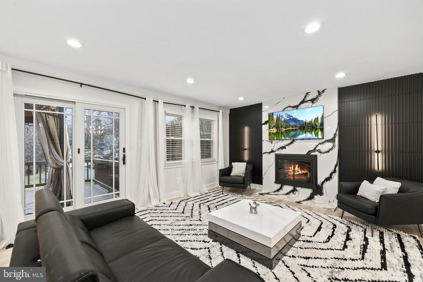 3623 GREAT LAUREL LN, FAIRFAX, Virginia 22033, 5 Bedrooms Bedrooms, ,3 BathroomsBathrooms,Residential,For sale,3623 GREAT LAUREL LN,VAFX2288446 MLS # VAFX2288446