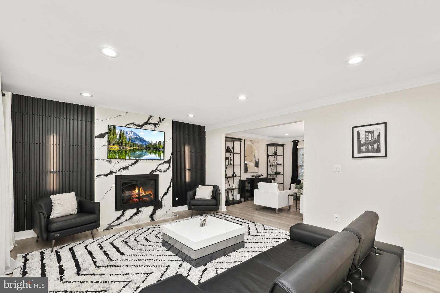 3623 GREAT LAUREL LN, FAIRFAX, Virginia 22033, 5 Bedrooms Bedrooms, ,3 BathroomsBathrooms,Residential,For sale,3623 GREAT LAUREL LN,VAFX2288446 MLS # VAFX2288446