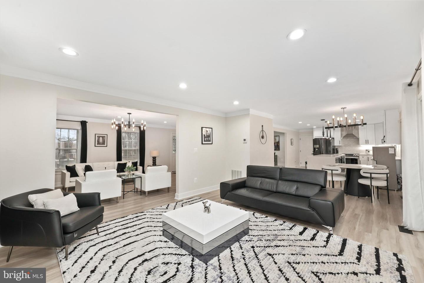 3623 GREAT LAUREL LN, FAIRFAX, Virginia 22033, 5 Bedrooms Bedrooms, ,3 BathroomsBathrooms,Residential,For sale,3623 GREAT LAUREL LN,VAFX2288446 MLS # VAFX2288446