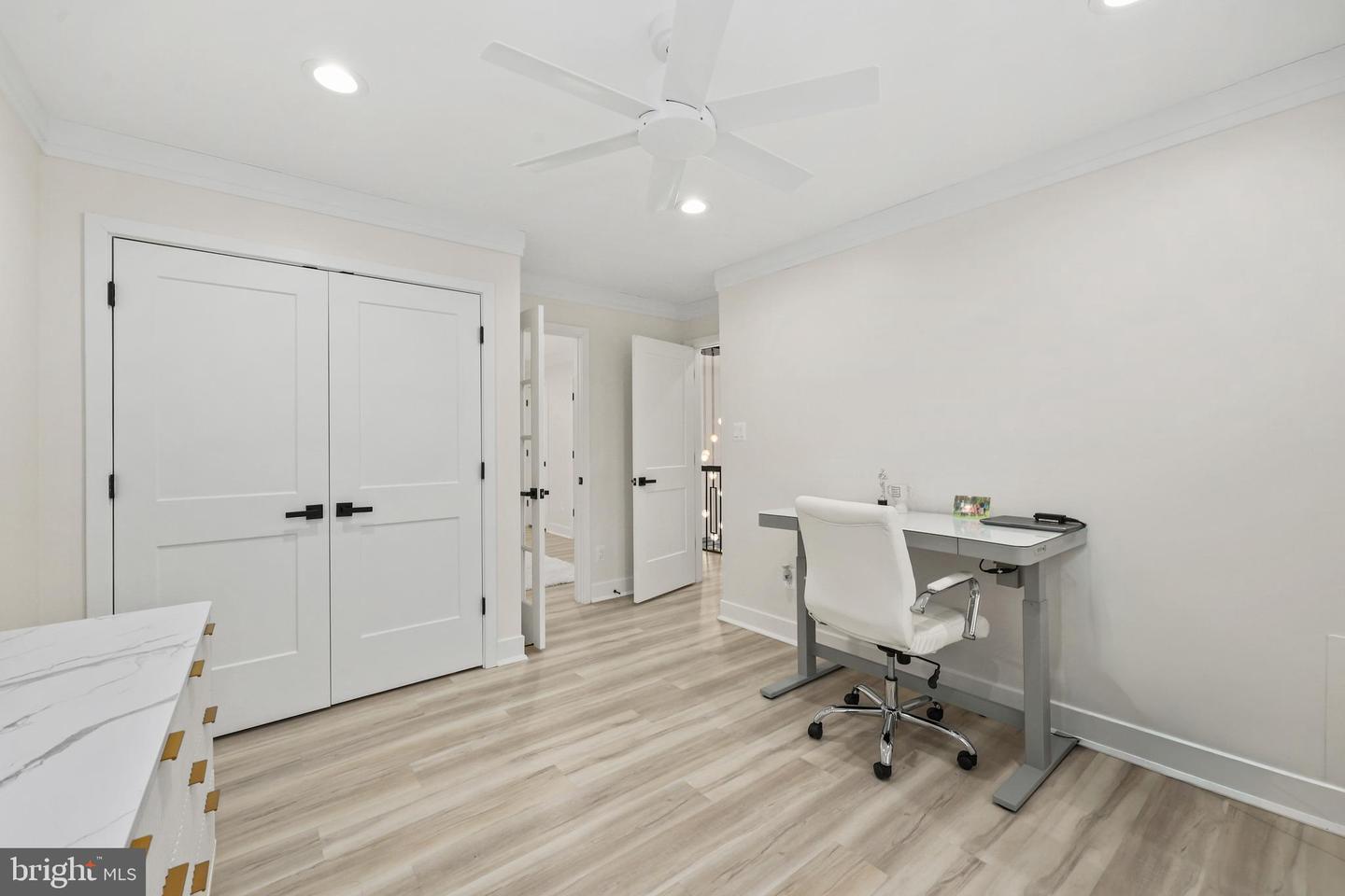 3623 GREAT LAUREL LN, FAIRFAX, Virginia 22033, 5 Bedrooms Bedrooms, ,3 BathroomsBathrooms,Residential,For sale,3623 GREAT LAUREL LN,VAFX2288446 MLS # VAFX2288446