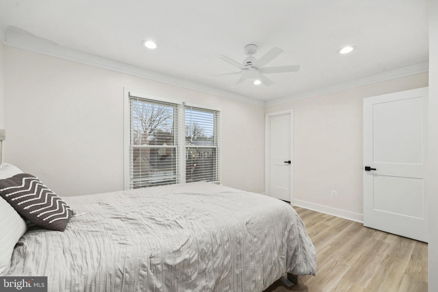 3623 GREAT LAUREL LN, FAIRFAX, Virginia 22033, 5 Bedrooms Bedrooms, ,3 BathroomsBathrooms,Residential,For sale,3623 GREAT LAUREL LN,VAFX2288446 MLS # VAFX2288446