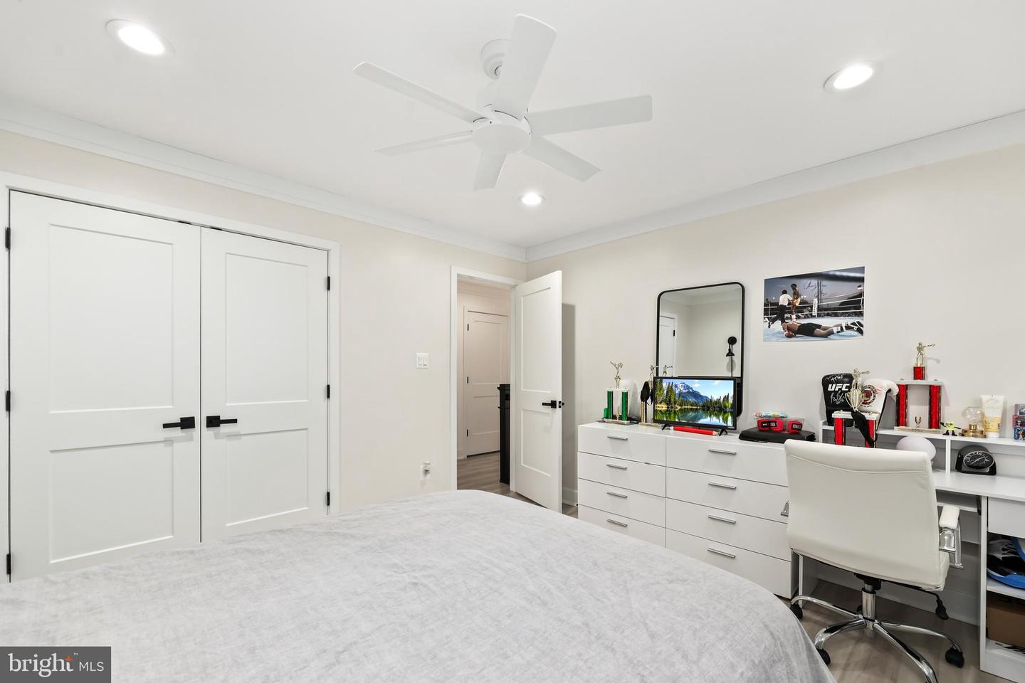 3623 GREAT LAUREL LN, FAIRFAX, Virginia 22033, 5 Bedrooms Bedrooms, ,3 BathroomsBathrooms,Residential,For sale,3623 GREAT LAUREL LN,VAFX2288446 MLS # VAFX2288446