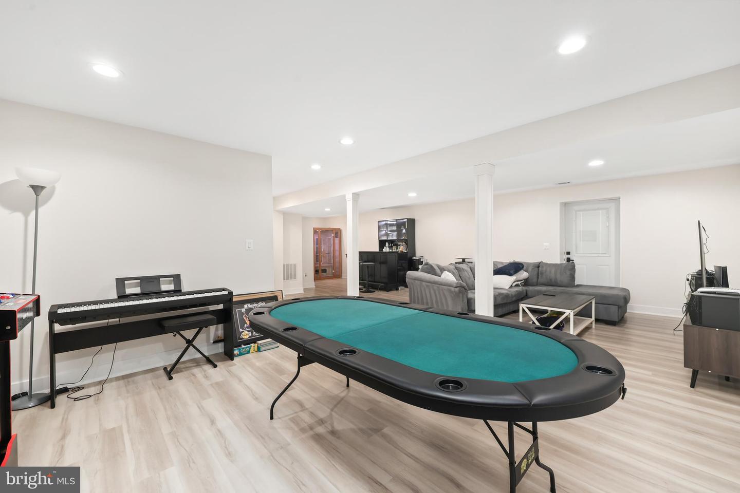 3623 GREAT LAUREL LN, FAIRFAX, Virginia 22033, 5 Bedrooms Bedrooms, ,3 BathroomsBathrooms,Residential,For sale,3623 GREAT LAUREL LN,VAFX2288446 MLS # VAFX2288446