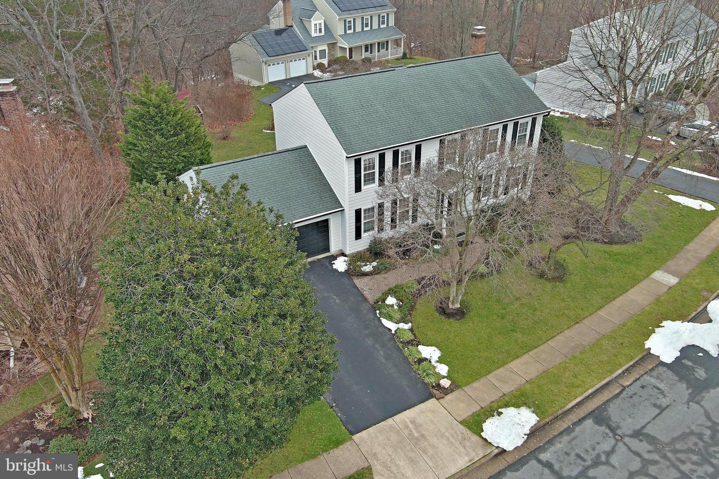 3623 GREAT LAUREL LN, FAIRFAX, Virginia 22033, 5 Bedrooms Bedrooms, ,3 BathroomsBathrooms,Residential,For sale,3623 GREAT LAUREL LN,VAFX2288446 MLS # VAFX2288446