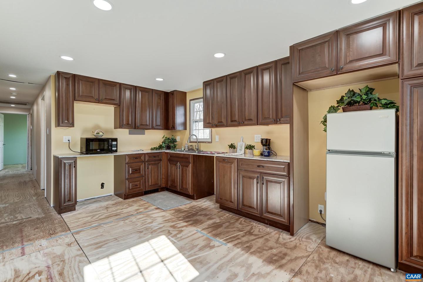 6685 JEFFERSON MILL RD, SCOTTSVILLE, Virginia 24590, 3 Bedrooms Bedrooms, ,1 BathroomBathrooms,Residential,For sale,6685 JEFFERSON MILL RD,673084 MLS # 673084