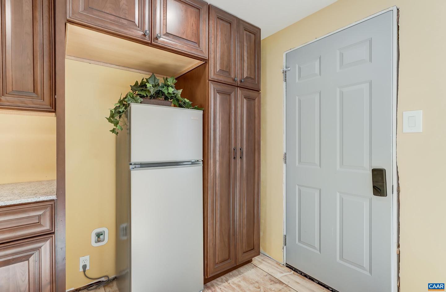 6685 JEFFERSON MILL RD, SCOTTSVILLE, Virginia 24590, 3 Bedrooms Bedrooms, ,1 BathroomBathrooms,Residential,For sale,6685 JEFFERSON MILL RD,673084 MLS # 673084