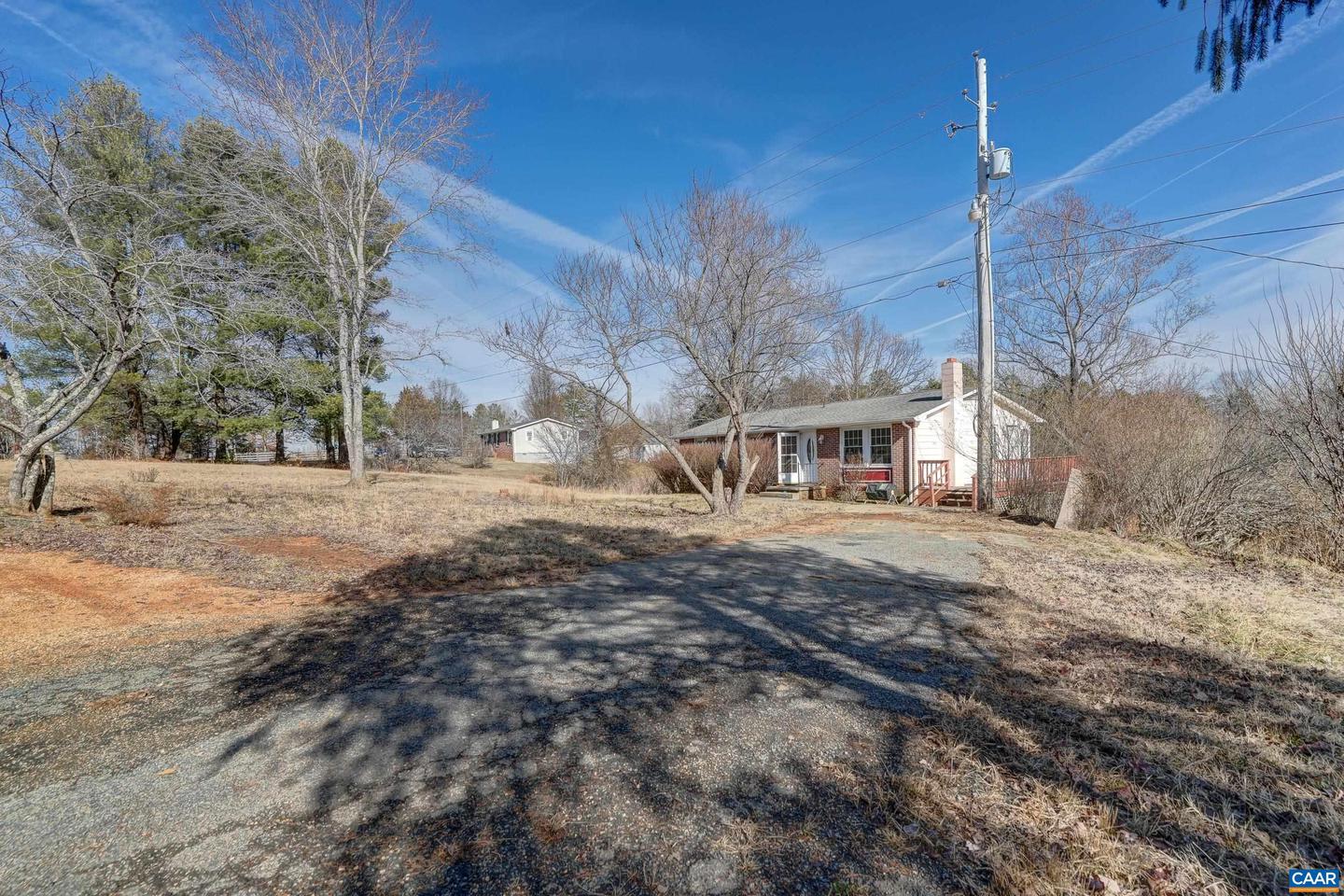 6685 JEFFERSON MILL RD, SCOTTSVILLE, Virginia 24590, 3 Bedrooms Bedrooms, ,1 BathroomBathrooms,Residential,For sale,6685 JEFFERSON MILL RD,673084 MLS # 673084