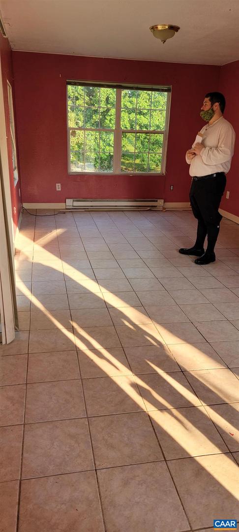 6685 JEFFERSON MILL RD, SCOTTSVILLE, Virginia 24590, 4 Bedrooms Bedrooms, ,1 BathroomBathrooms,Residential,For sale,6685 JEFFERSON MILL RD,673084 MLS # 673084 6685 JEFFERSON MILL RD, SCOTTSVILLE, Virginia 24590, 4 Bedrooms Bedrooms, ,1 BathroomBathrooms,Residential,For sale,6685 JEFFERSON MILL RD,673084 MLS # 673084