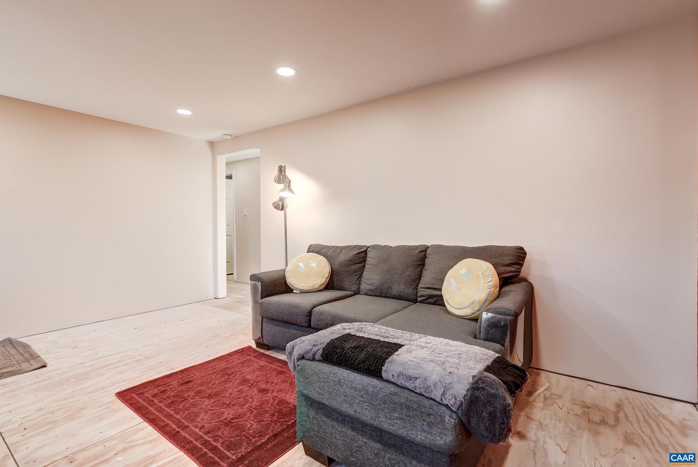 6685 JEFFERSON MILL RD, SCOTTSVILLE, Virginia 24590, 3 Bedrooms Bedrooms, ,1 BathroomBathrooms,Residential,For sale,6685 JEFFERSON MILL RD,673084 MLS # 673084