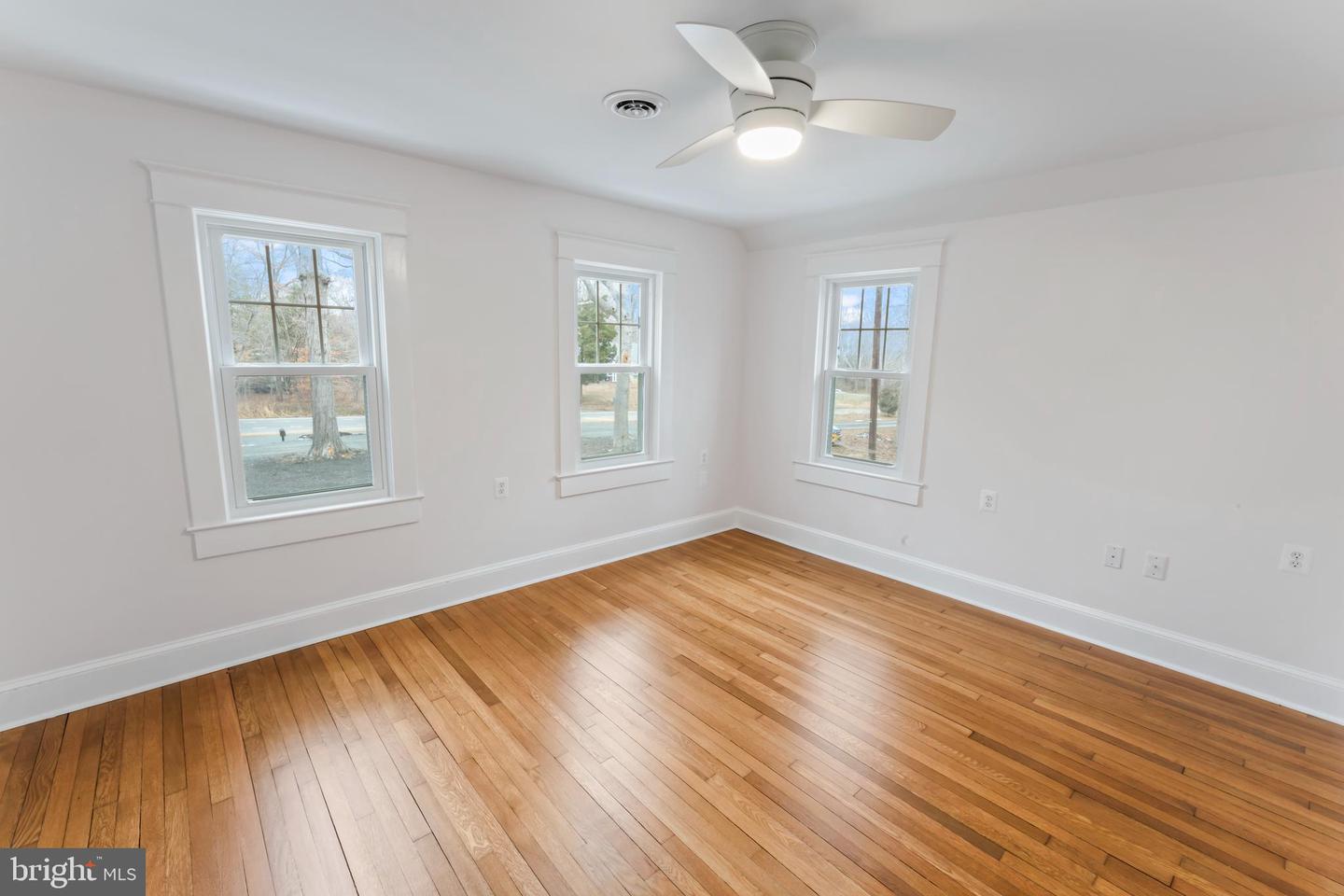 15072 DAHLGREN RD, KING GEORGE, Virginia 22485, 3 Bedrooms Bedrooms, ,2 BathroomsBathrooms,Residential,For sale,15072 DAHLGREN RD,VAKG2007614 MLS # VAKG2007614