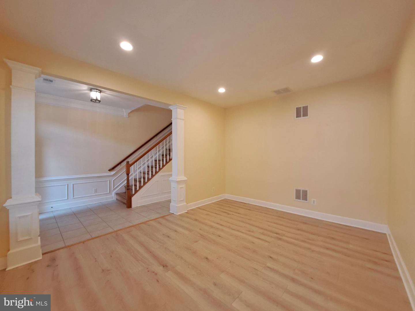 2481 WALNUT ROCKER LN, HERNDON, Virginia 20171, 3 Bedrooms Bedrooms, ,2 BathroomsBathrooms,Residential,For sale,2481 WALNUT ROCKER LN,VAFX2290904 MLS # VAFX2290904