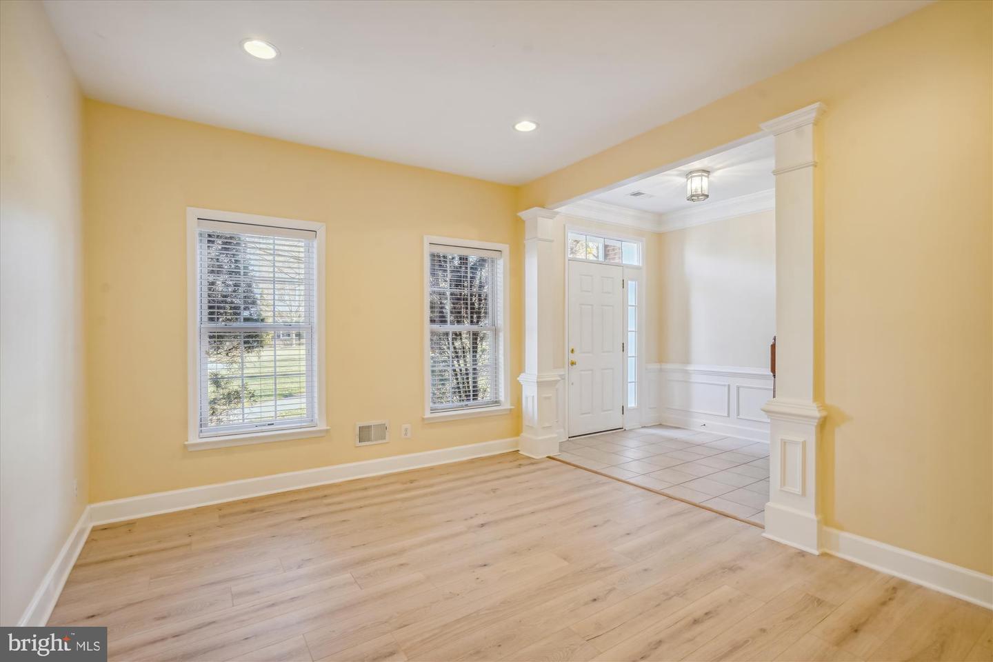 2481 WALNUT ROCKER LN, HERNDON, Virginia 20171, 3 Bedrooms Bedrooms, ,2 BathroomsBathrooms,Residential,For sale,2481 WALNUT ROCKER LN,VAFX2290904 MLS # VAFX2290904