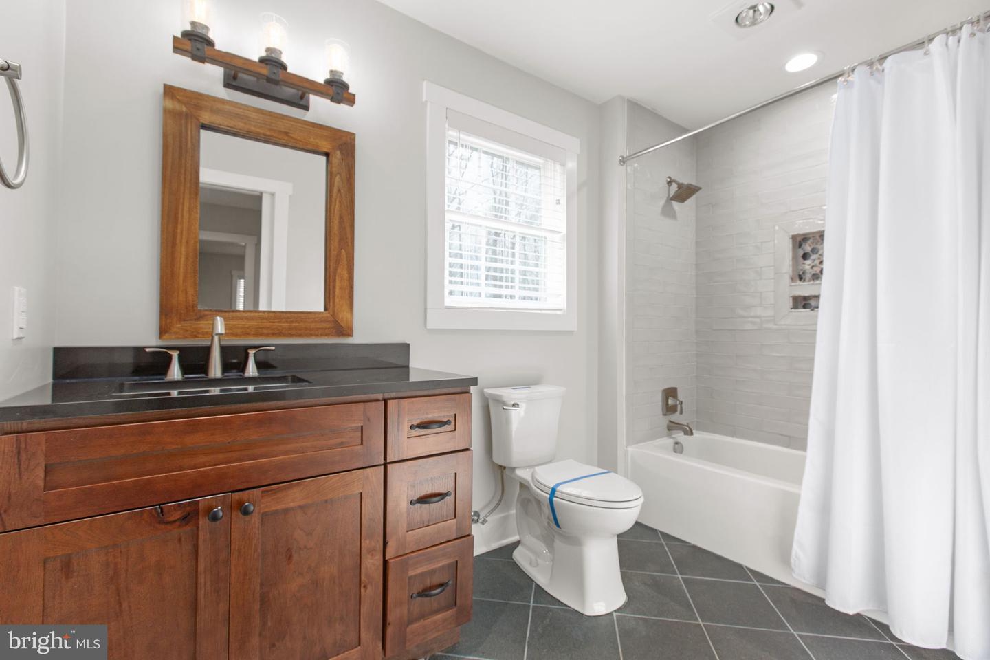 219 OAKWOOD DR, MINERAL, Virginia 23117, 5 Bedrooms Bedrooms, 9 Rooms Rooms,4 BathroomsBathrooms,Residential,For sale,219 OAKWOOD DR,VALA2009298 MLS # VALA2009298