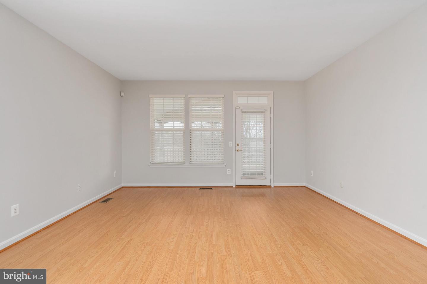 3839 MULBERRY POINT CT, DUMFRIES, Virginia 22025, 4 Bedrooms Bedrooms, 7 Rooms Rooms,3 BathroomsBathrooms,Residential,For sale,3839 MULBERRY POINT CT,VAPW2112610 MLS # VAPW2112610 3839 MULBERRY POINT CT, DUMFRIES, Virginia 22025, 4 Bedrooms Bedrooms, 7 Rooms Rooms,3 BathroomsBathrooms,Residential,For sale,3839 MULBERRY POINT CT,VAPW2112610 MLS # VAPW2112610