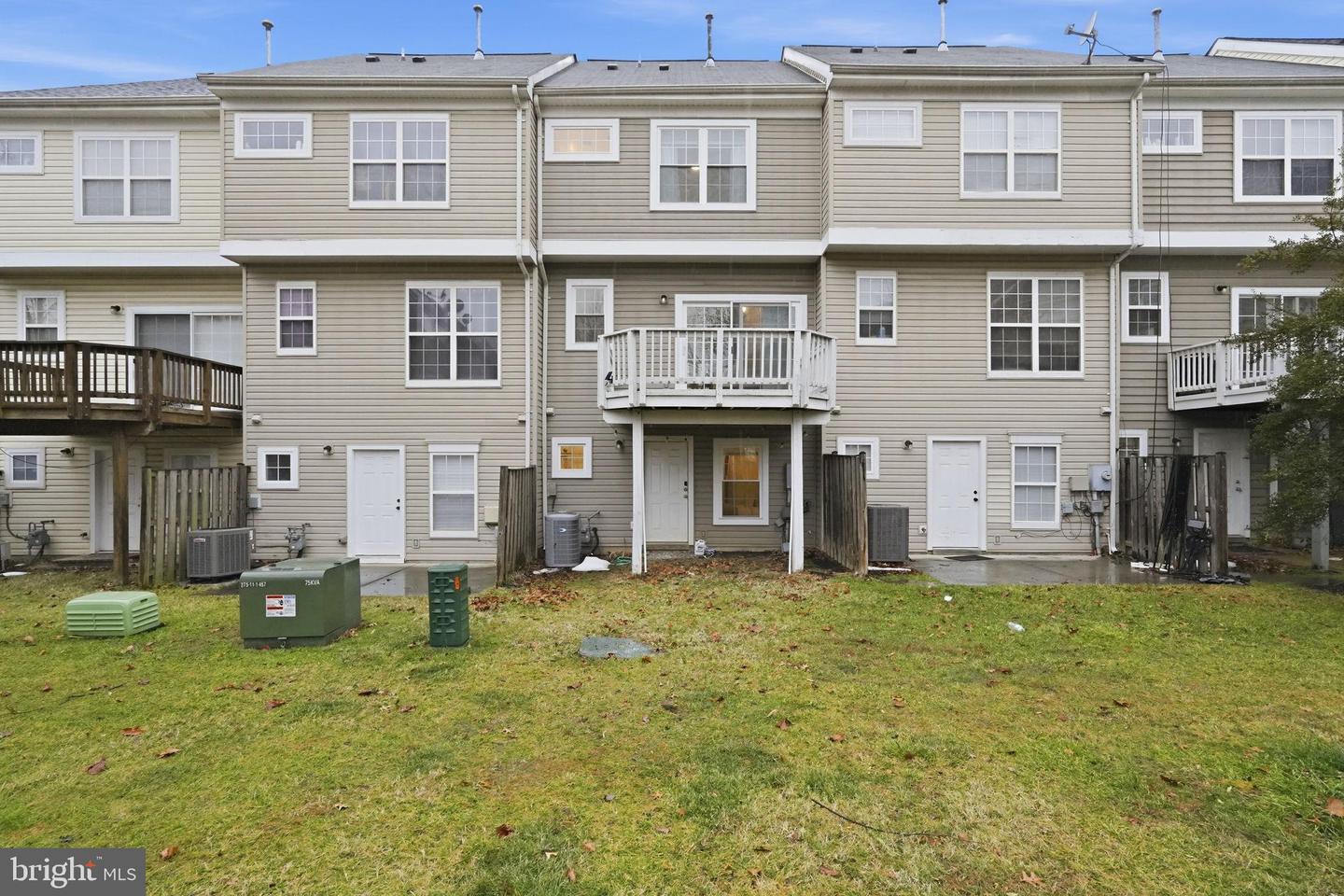 22987 FONTWELL SQ, STERLING, Virginia 20166, 3 Bedrooms Bedrooms, 9 Rooms Rooms,2 BathroomsBathrooms,Residential,For sale,22987 FONTWELL SQ,VALO2116238 MLS # VALO2116238