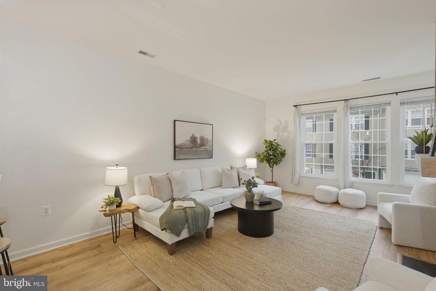 22987 FONTWELL SQ, STERLING, Virginia 20166, 3 Bedrooms Bedrooms, 9 Rooms Rooms,2 BathroomsBathrooms,Residential,For sale,22987 FONTWELL SQ,VALO2116238 MLS # VALO2116238