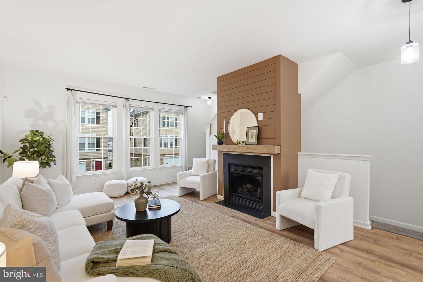 22987 FONTWELL SQ, STERLING, Virginia 20166, 3 Bedrooms Bedrooms, 9 Rooms Rooms,2 BathroomsBathrooms,Residential,For sale,22987 FONTWELL SQ,VALO2116238 MLS # VALO2116238