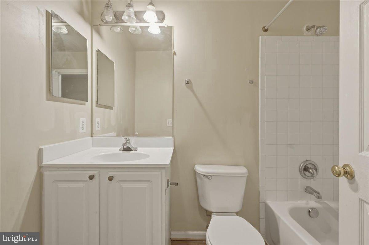 23142 BLACKTHORN SQ, STERLING, Virginia 20166, 3 Bedrooms Bedrooms, ,3 BathroomsBathrooms,Residential,For sale,23142 BLACKTHORN SQ,VALO2116244 MLS # VALO2116244