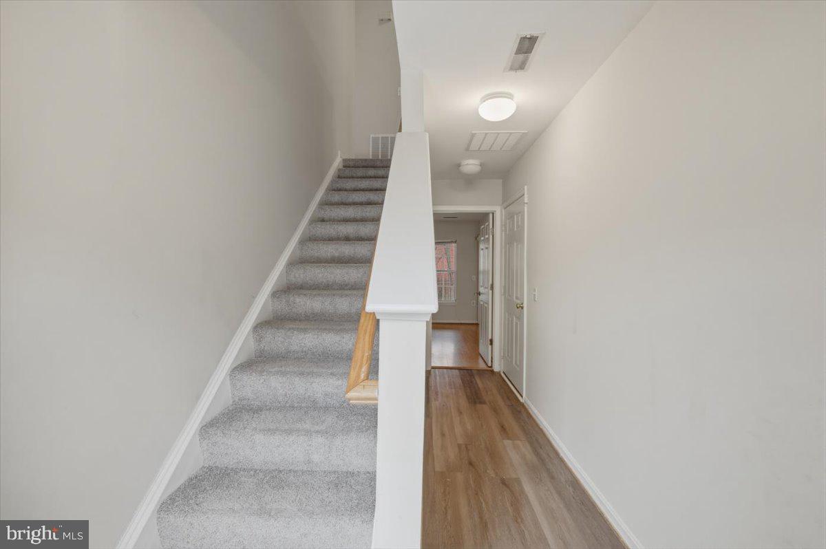 23142 BLACKTHORN SQ, STERLING, Virginia 20166, 3 Bedrooms Bedrooms, ,3 BathroomsBathrooms,Residential,For sale,23142 BLACKTHORN SQ,VALO2116244 MLS # VALO2116244