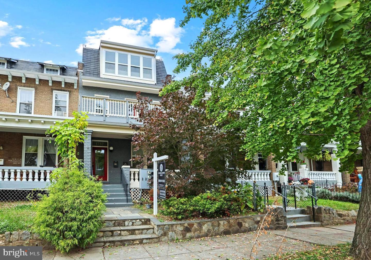 1732 BAY ST SE #1, WASHINGTON, District Of Columbia 20003, 2 Bedrooms Bedrooms, 5 Rooms Rooms,2 BathroomsBathrooms,Residential,For sale,1732 BAY ST SE #1,DCDC2246898 MLS # DCDC2246898 1732 BAY ST SE #1, WASHINGTON, District Of Columbia 20003, 2 Bedrooms Bedrooms, 5 Rooms Rooms,2 BathroomsBathrooms,Residential,For sale,1732 BAY ST SE #1,DCDC2246898 MLS # DCDC2246898