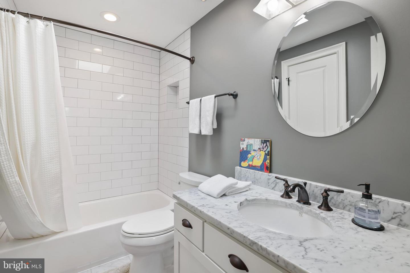 1732 BAY ST SE #1, WASHINGTON, District Of Columbia 20003, 2 Bedrooms Bedrooms, 5 Rooms Rooms,2 BathroomsBathrooms,Residential,For sale,1732 BAY ST SE #1,DCDC2246898 MLS # DCDC2246898 1732 BAY ST SE #1, WASHINGTON, District Of Columbia 20003, 2 Bedrooms Bedrooms, 5 Rooms Rooms,2 BathroomsBathrooms,Residential,For sale,1732 BAY ST SE #1,DCDC2246898 MLS # DCDC2246898