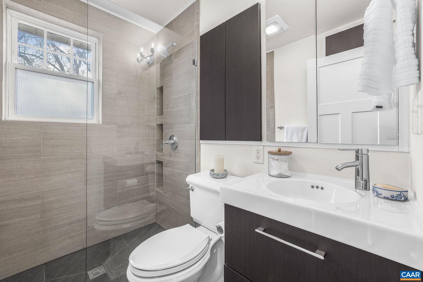 1200 MERIWETHER ST, CHARLOTTESVILLE, Virginia 22902, 2 Bedrooms Bedrooms, ,2 BathroomsBathrooms,Residential,For sale,1200 MERIWETHER ST,673457 MLS # 673457