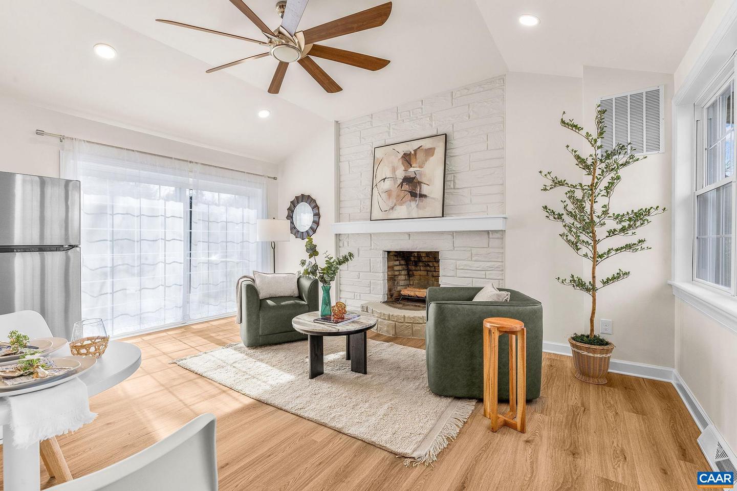 1200 MERIWETHER ST, CHARLOTTESVILLE, Virginia 22902, 2 Bedrooms Bedrooms, ,2 BathroomsBathrooms,Residential,For sale,1200 MERIWETHER ST,673457 MLS # 673457