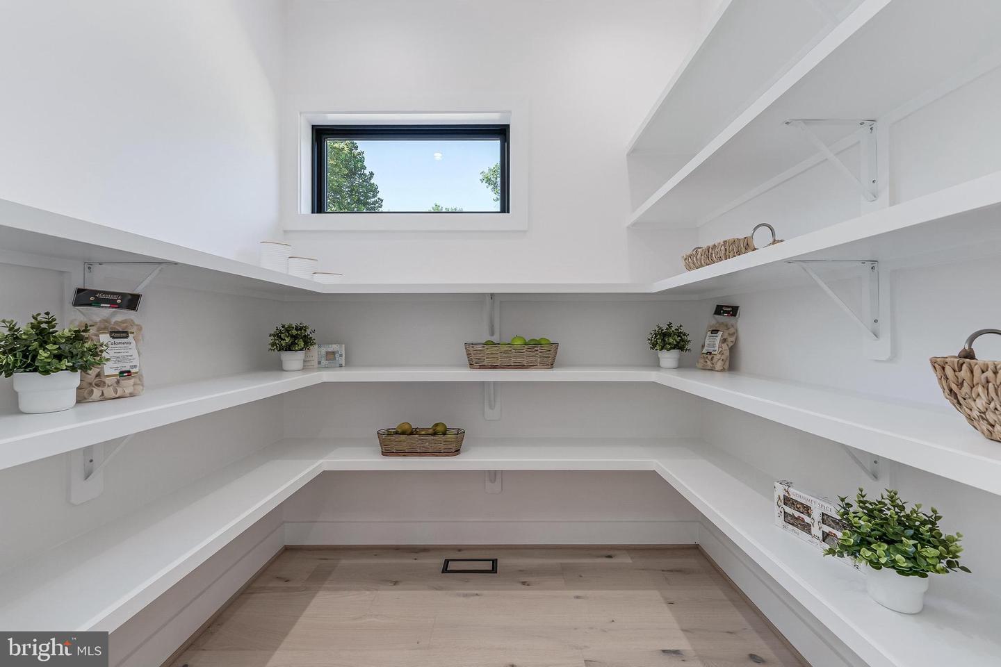 3215 COFER RD, FALLS CHURCH, Virginia 22042, 6 Bedrooms Bedrooms, ,6 BathroomsBathrooms,Residential,For sale,3215 COFER RD,VAFX2291858 MLS # VAFX2291858 3215 COFER RD, FALLS CHURCH, Virginia 22042, 6 Bedrooms Bedrooms, ,6 BathroomsBathrooms,Residential,For sale,3215 COFER RD,VAFX2291858 MLS # VAFX2291858