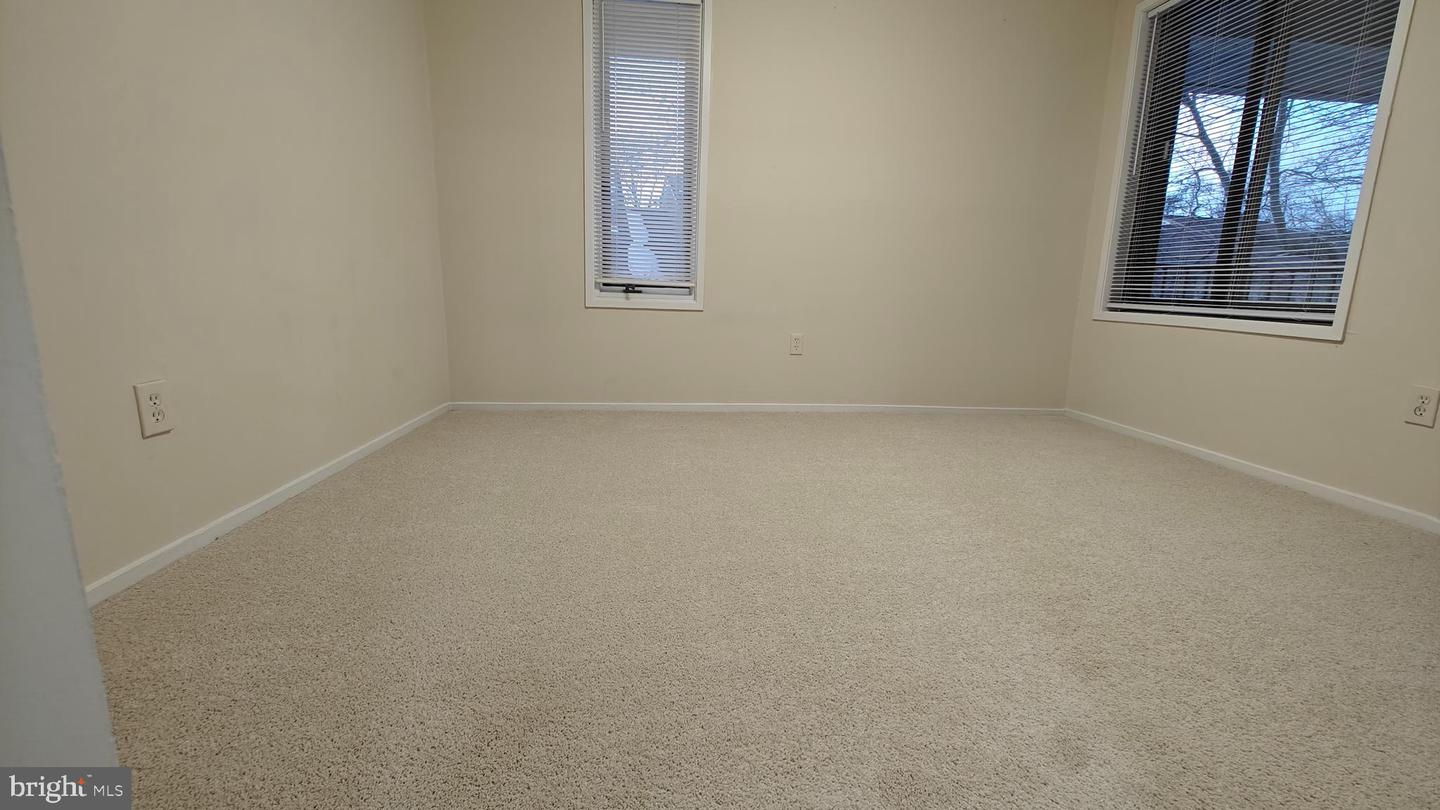 503 FLORIDA AVE #203, HERNDON, Virginia 20170, 2 Bedrooms Bedrooms, ,2 BathroomsBathrooms,Residential,For sale,503 FLORIDA AVE #203,VAFX2291862 MLS # VAFX2291862