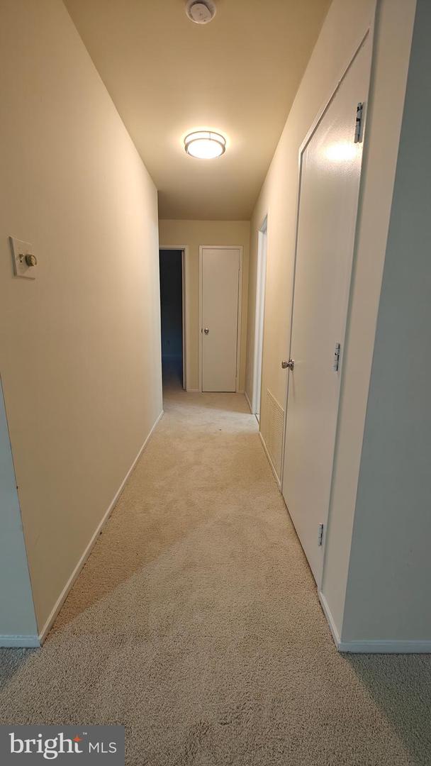 503 FLORIDA AVE #203, HERNDON, Virginia 20170, 2 Bedrooms Bedrooms, ,2 BathroomsBathrooms,Residential,For sale,503 FLORIDA AVE #203,VAFX2291862 MLS # VAFX2291862