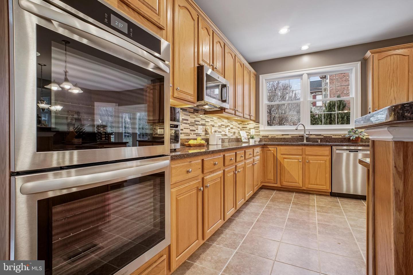 21338 FAIRHUNT DR, ASHBURN, Virginia 20148, 7 Bedrooms Bedrooms, ,6 BathroomsBathrooms,Residential,For sale,21338 FAIRHUNT DR,VALO2116110 MLS # VALO2116110