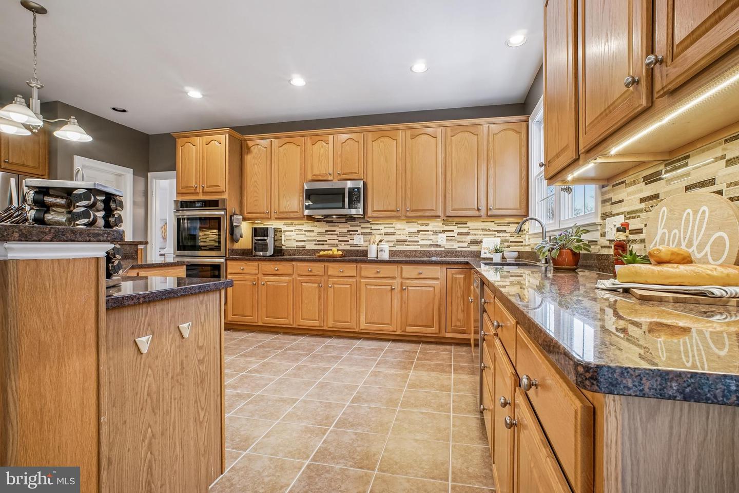 21338 FAIRHUNT DR, ASHBURN, Virginia 20148, 7 Bedrooms Bedrooms, ,6 BathroomsBathrooms,Residential,For sale,21338 FAIRHUNT DR,VALO2116110 MLS # VALO2116110