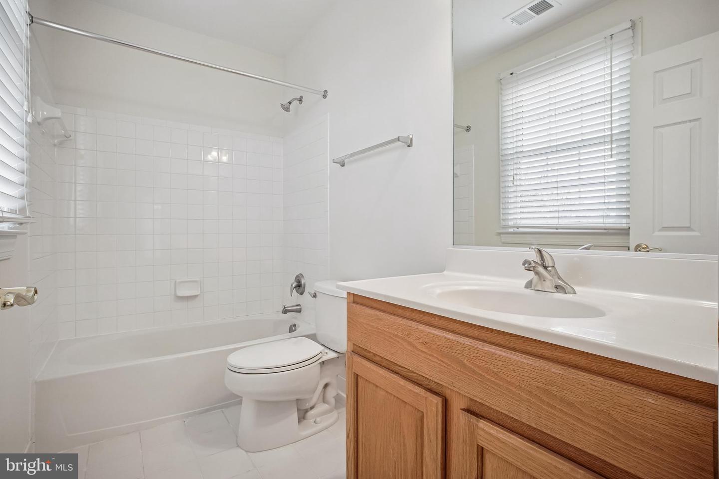 21338 FAIRHUNT DR, ASHBURN, Virginia 20148, 7 Bedrooms Bedrooms, ,6 BathroomsBathrooms,Residential,For sale,21338 FAIRHUNT DR,VALO2116110 MLS # VALO2116110