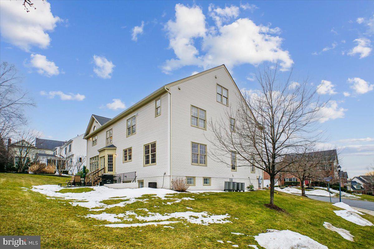 21338 FAIRHUNT DR, ASHBURN, Virginia 20148, 7 Bedrooms Bedrooms, ,6 BathroomsBathrooms,Residential,For sale,21338 FAIRHUNT DR,VALO2116110 MLS # VALO2116110