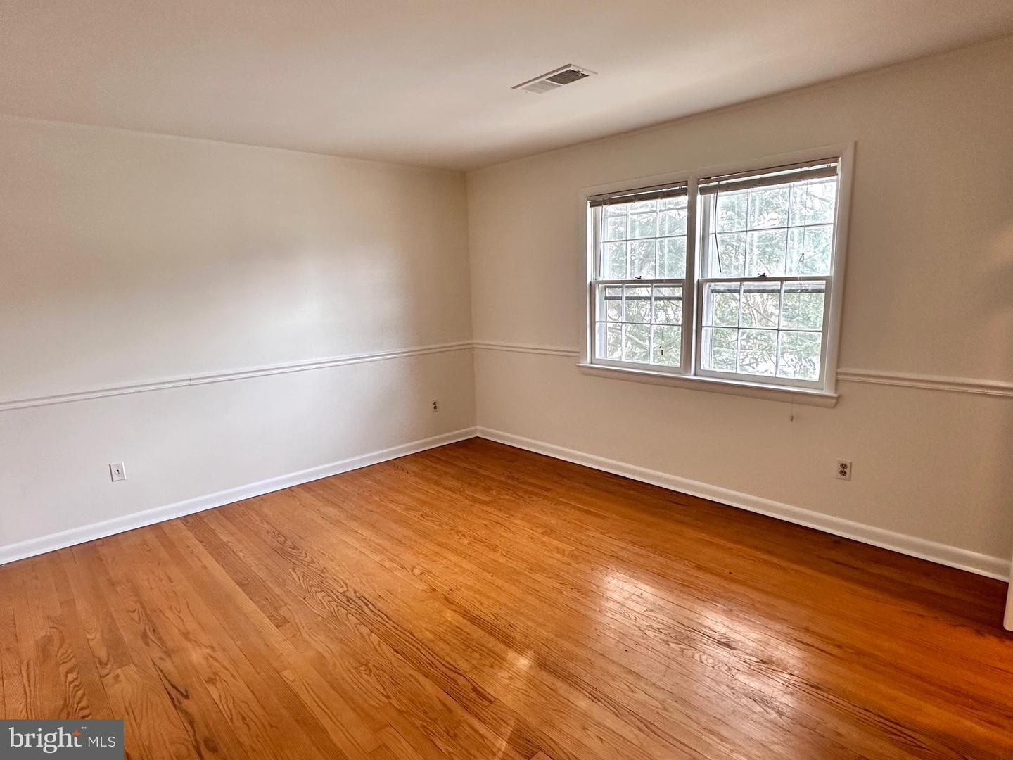 922 S GEORGE MASON DR, ARLINGTON, Virginia 22204, 3 Bedrooms Bedrooms, ,2 BathroomsBathrooms,Residential,For sale,922 S GEORGE MASON DR,VAAR2069042 MLS # VAAR2069042