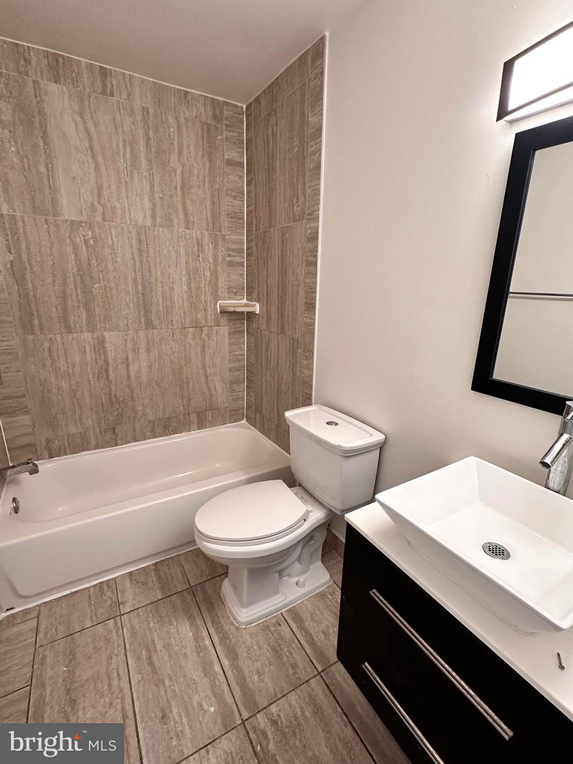 922 S GEORGE MASON DR, ARLINGTON, Virginia 22204, 3 Bedrooms Bedrooms, ,2 BathroomsBathrooms,Residential,For sale,922 S GEORGE MASON DR,VAAR2069042 MLS # VAAR2069042