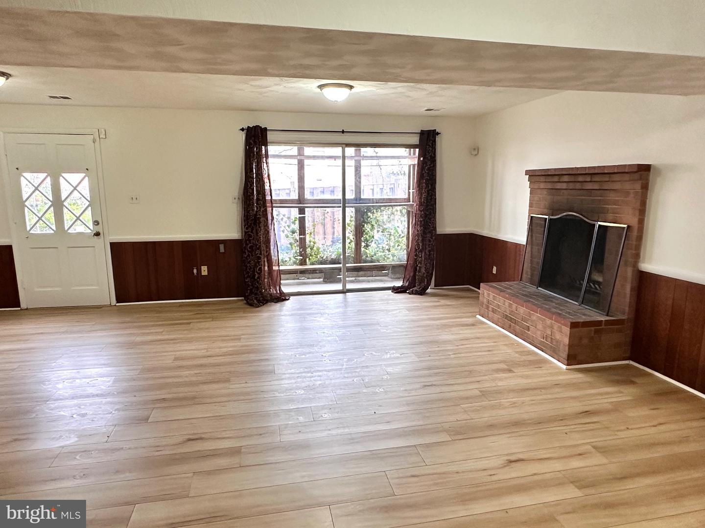 922 S GEORGE MASON DR, ARLINGTON, Virginia 22204, 3 Bedrooms Bedrooms, ,2 BathroomsBathrooms,Residential,For sale,922 S GEORGE MASON DR,VAAR2069042 MLS # VAAR2069042