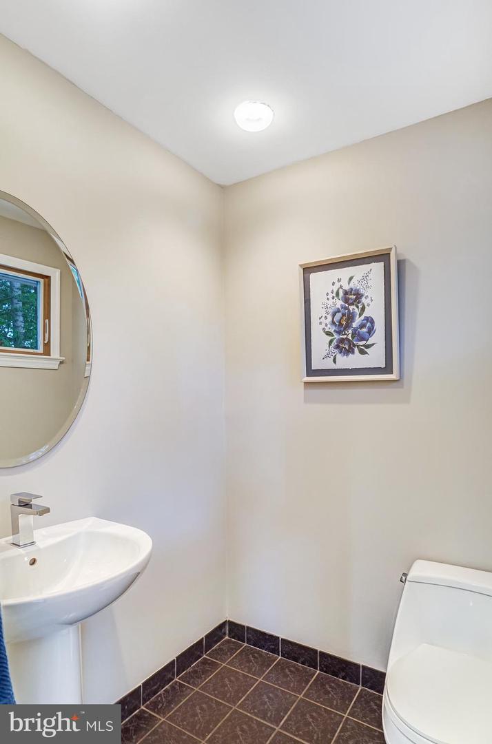 8405 THAMES ST, SPRINGFIELD, Virginia 22151, 4 Bedrooms Bedrooms, ,2 BathroomsBathrooms,Residential,For sale,8405 THAMES ST,VAFX2291640 MLS # VAFX2291640