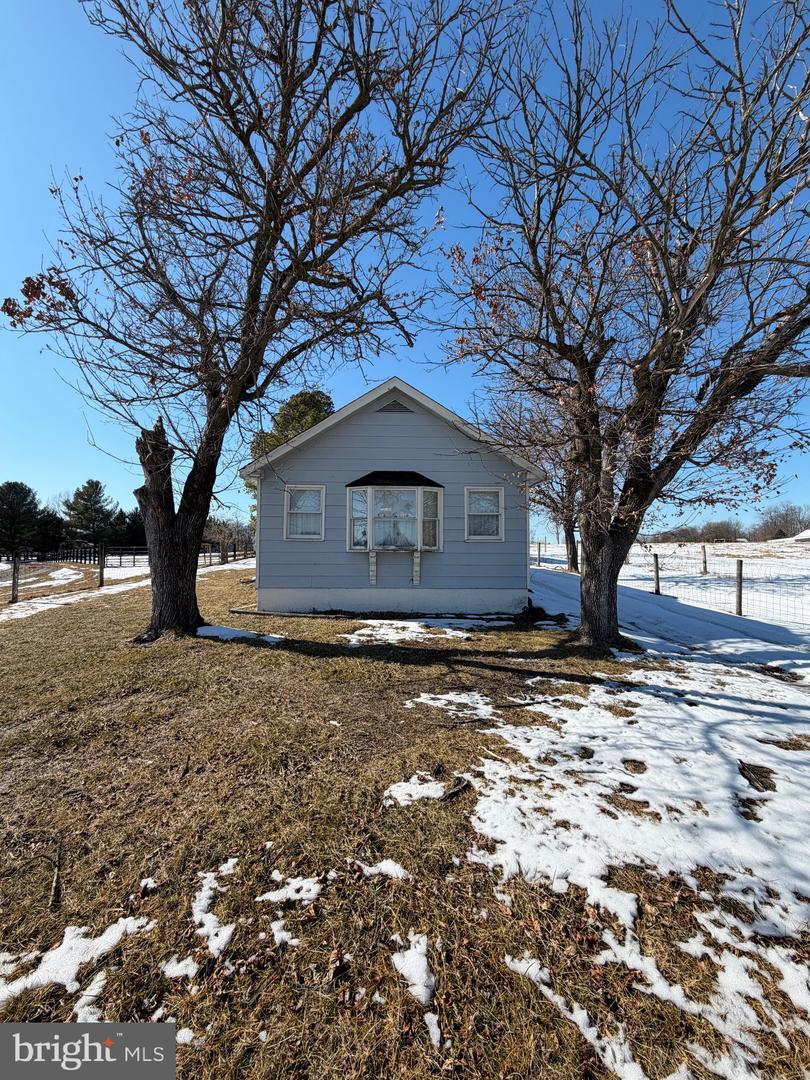 1647 WRIGHTS MILL RD, BERRYVILLE, Virginia 22611, 2 Bedrooms Bedrooms, ,Residential,For sale,1647 WRIGHTS MILL RD,VACL2006512 MLS # VACL2006512