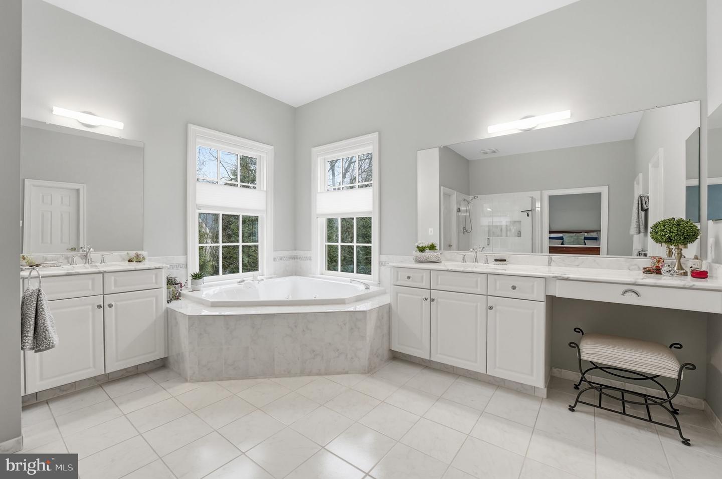 9874 PALACE GREEN WAY, VIENNA, Virginia 22181, 5 Bedrooms Bedrooms, ,5 BathroomsBathrooms,Residential,For sale,9874 PALACE GREEN WAY,VAFX2291736 MLS # VAFX2291736 9874 PALACE GREEN WAY, VIENNA, Virginia 22181, 5 Bedrooms Bedrooms, ,5 BathroomsBathrooms,Residential,For sale,9874 PALACE GREEN WAY,VAFX2291736 MLS # VAFX2291736