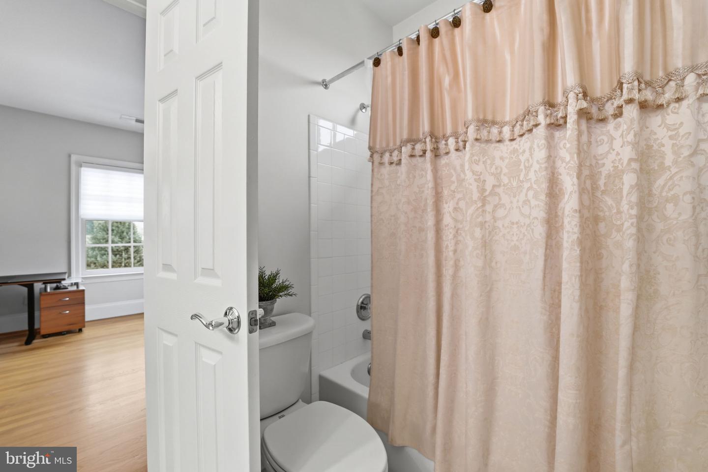 9874 PALACE GREEN WAY, VIENNA, Virginia 22181, 5 Bedrooms Bedrooms, ,5 BathroomsBathrooms,Residential,For sale,9874 PALACE GREEN WAY,VAFX2291736 MLS # VAFX2291736 9874 PALACE GREEN WAY, VIENNA, Virginia 22181, 5 Bedrooms Bedrooms, ,5 BathroomsBathrooms,Residential,For sale,9874 PALACE GREEN WAY,VAFX2291736 MLS # VAFX2291736