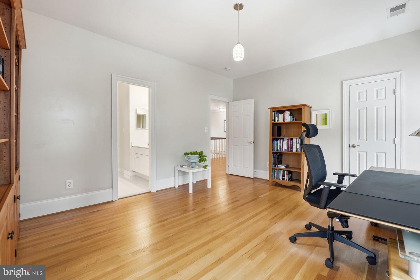 9874 PALACE GREEN WAY, VIENNA, Virginia 22181, 5 Bedrooms Bedrooms, ,5 BathroomsBathrooms,Residential,For sale,9874 PALACE GREEN WAY,VAFX2291736 MLS # VAFX2291736 9874 PALACE GREEN WAY, VIENNA, Virginia 22181, 5 Bedrooms Bedrooms, ,5 BathroomsBathrooms,Residential,For sale,9874 PALACE GREEN WAY,VAFX2291736 MLS # VAFX2291736