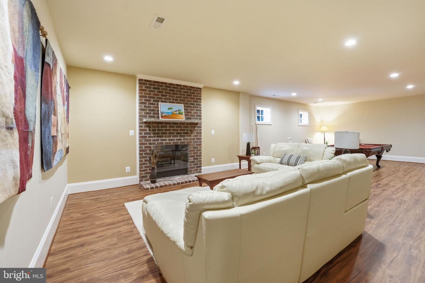 9874 PALACE GREEN WAY, VIENNA, Virginia 22181, 5 Bedrooms Bedrooms, ,5 BathroomsBathrooms,Residential,For sale,9874 PALACE GREEN WAY,VAFX2291736 MLS # VAFX2291736 9874 PALACE GREEN WAY, VIENNA, Virginia 22181, 5 Bedrooms Bedrooms, ,5 BathroomsBathrooms,Residential,For sale,9874 PALACE GREEN WAY,VAFX2291736 MLS # VAFX2291736