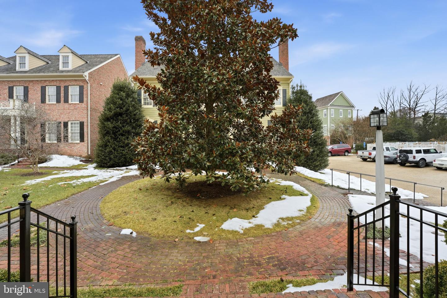 9874 PALACE GREEN WAY, VIENNA, Virginia 22181, 5 Bedrooms Bedrooms, ,5 BathroomsBathrooms,Residential,For sale,9874 PALACE GREEN WAY,VAFX2291736 MLS # VAFX2291736 9874 PALACE GREEN WAY, VIENNA, Virginia 22181, 5 Bedrooms Bedrooms, ,5 BathroomsBathrooms,Residential,For sale,9874 PALACE GREEN WAY,VAFX2291736 MLS # VAFX2291736