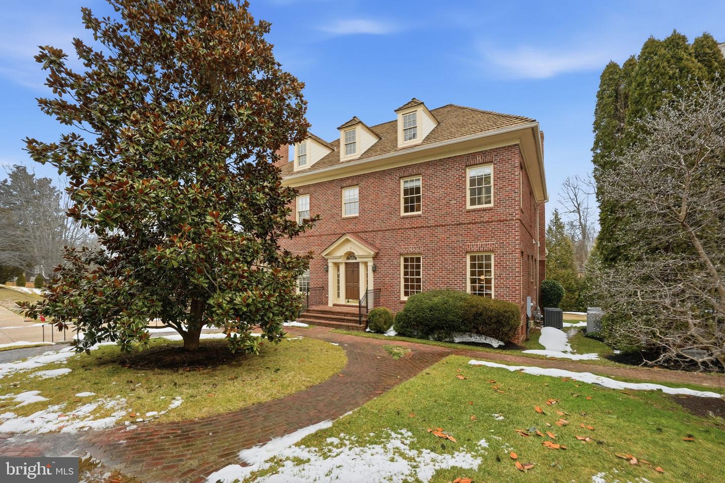 9874 PALACE GREEN WAY, VIENNA, Virginia 22181, 5 Bedrooms Bedrooms, ,5 BathroomsBathrooms,Residential,For sale,9874 PALACE GREEN WAY,VAFX2291736 MLS # VAFX2291736 9874 PALACE GREEN WAY, VIENNA, Virginia 22181, 5 Bedrooms Bedrooms, ,5 BathroomsBathrooms,Residential,For sale,9874 PALACE GREEN WAY,VAFX2291736 MLS # VAFX2291736