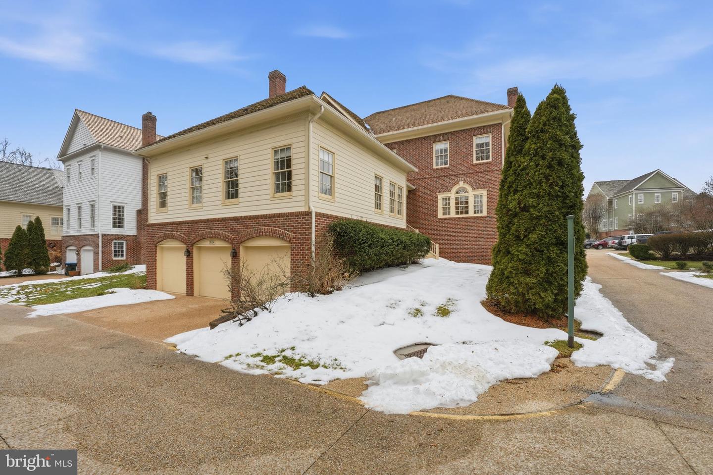 9874 PALACE GREEN WAY, VIENNA, Virginia 22181, 5 Bedrooms Bedrooms, ,5 BathroomsBathrooms,Residential,For sale,9874 PALACE GREEN WAY,VAFX2291736 MLS # VAFX2291736 9874 PALACE GREEN WAY, VIENNA, Virginia 22181, 5 Bedrooms Bedrooms, ,5 BathroomsBathrooms,Residential,For sale,9874 PALACE GREEN WAY,VAFX2291736 MLS # VAFX2291736