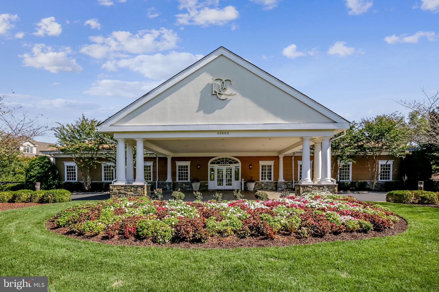43312 CRYSTAL LAKE ST, LEESBURG, Virginia 20176, 5 Bedrooms Bedrooms, ,4 BathroomsBathrooms,Residential,For sale,43312 CRYSTAL LAKE ST,VALO2112340 MLS # VALO2112340